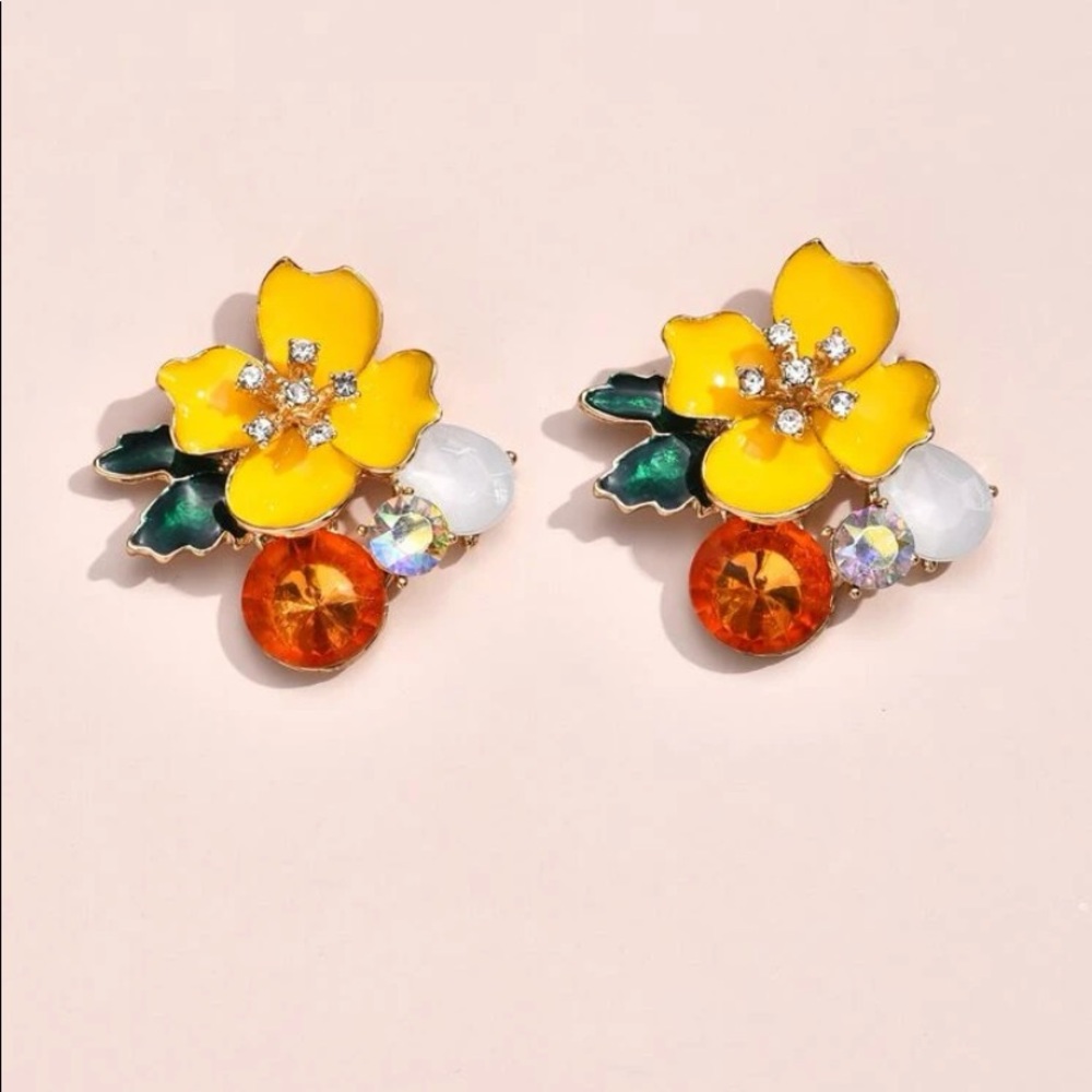 Flower stud